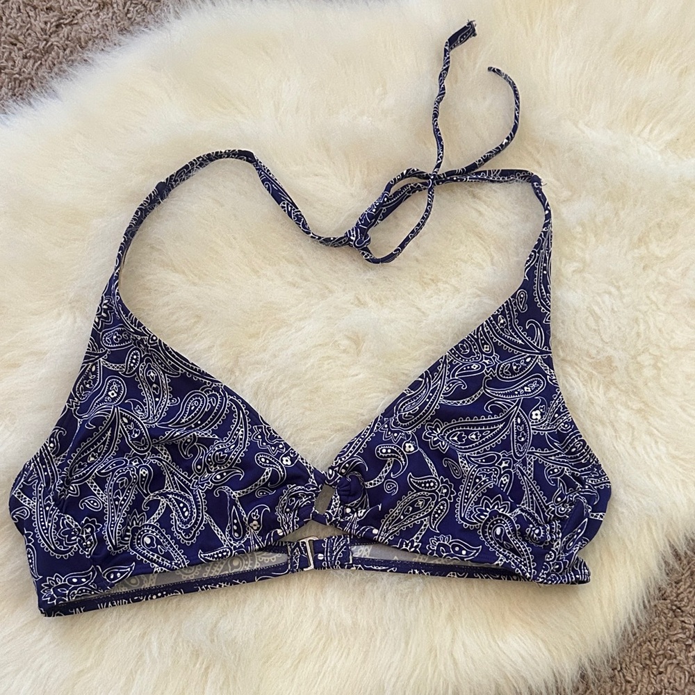 Victoria’s Secret purple swimsuit top